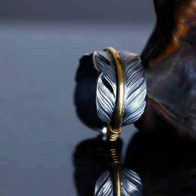 Kinetic Feather Signet Ring in 999 Silver (~11g) gobalgoing