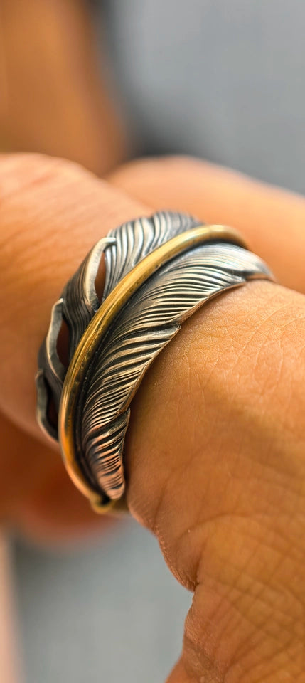 Kinetic Feather Signet Ring in 999 Silver (~11g) gobalgoing