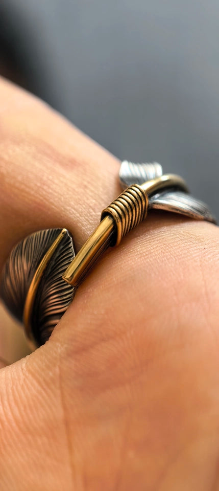 Kinetic Feather Signet Ring in 999 Silver (~11g) gobalgoing